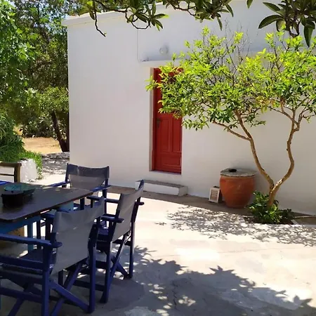 Almond Trees House Vakantiehuis *