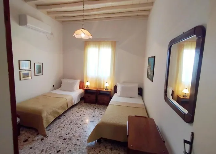 Almond Trees House بيت للعطل Ormos Aigialis