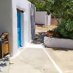 Almond Trees House בית נופש